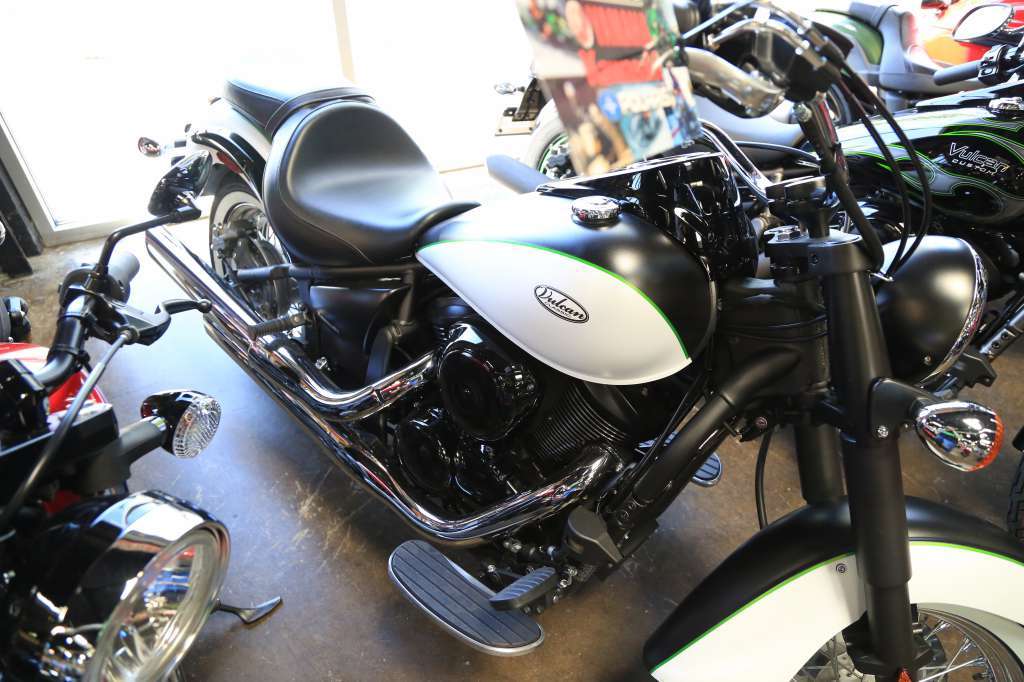 2015 Kawasaki Vulcan 900 Classic