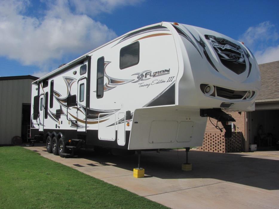 2011 Keystone FUZION 360