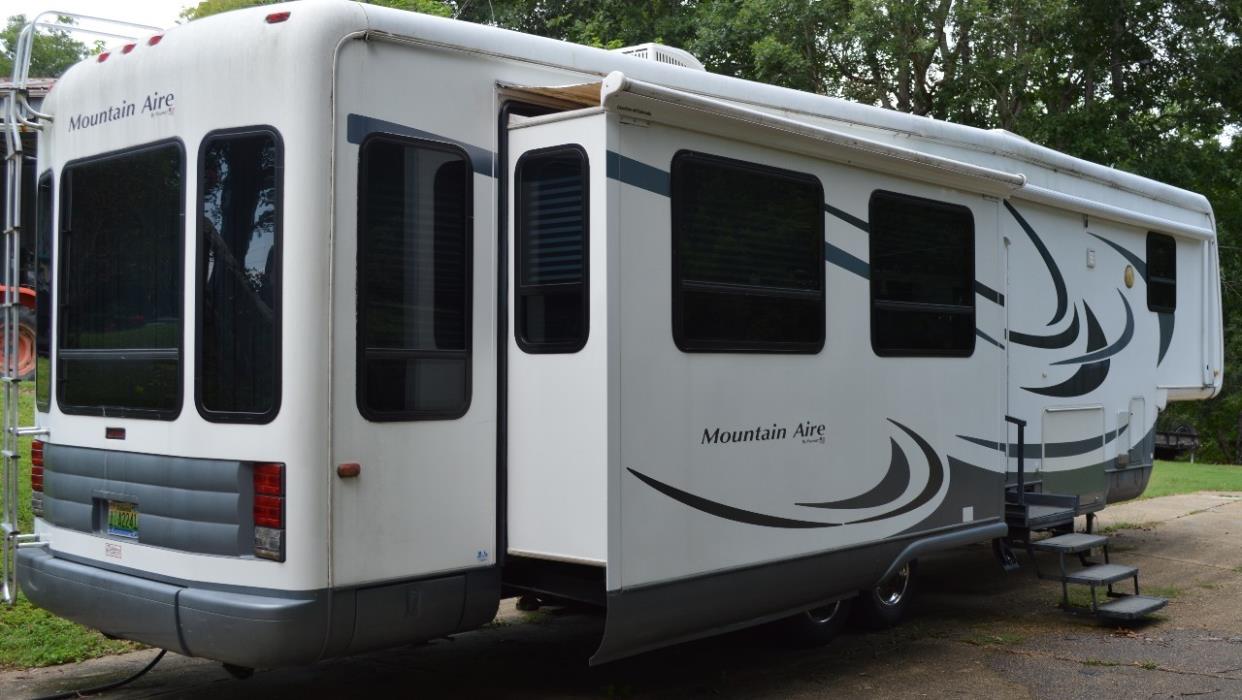 2004 Newmar MOUNTAIN AIRE
