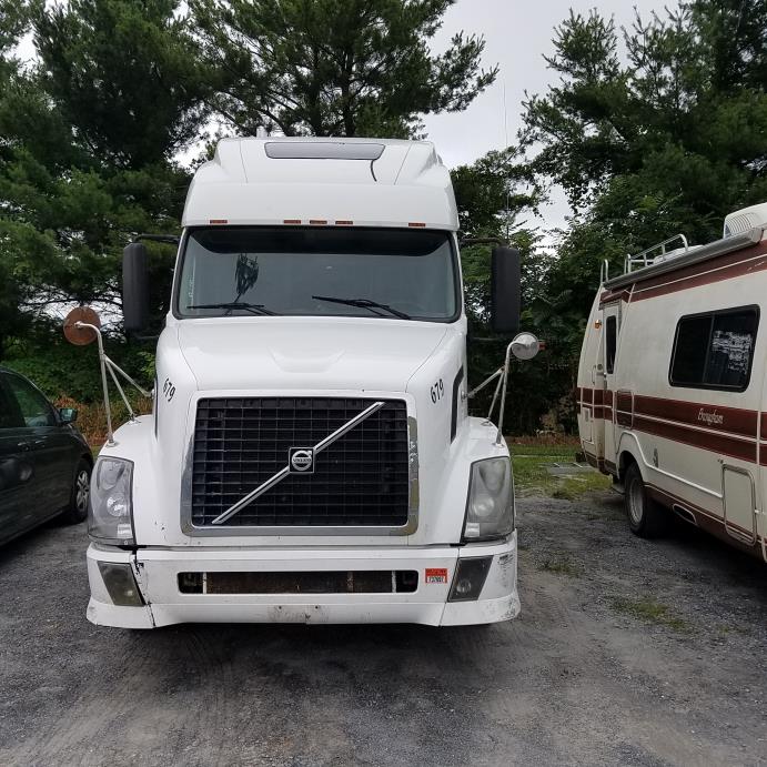 2007 Volvo Vn 670  Conventional - Sleeper Truck