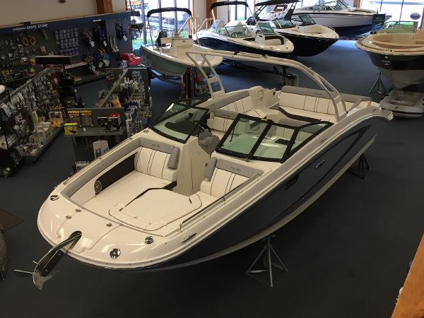 2017 Sea Ray 270 Sundeck