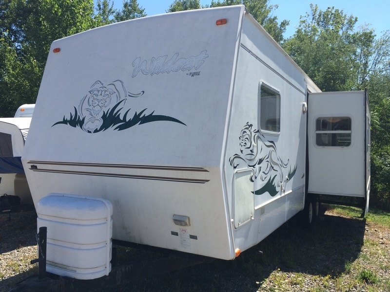 2003 Forest River Wildcat 30BH