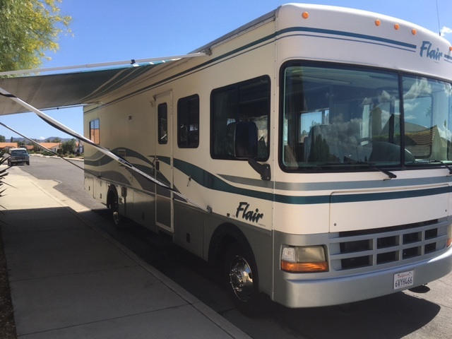 2000 Fleetwood FLAIR 32V