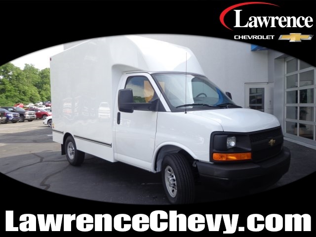 2015 Chevrolet Express 3500  Cutaway-Cube Van