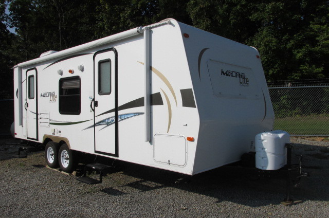 2013 Forest River FLAGSTAFF MICRO LITE 25DS