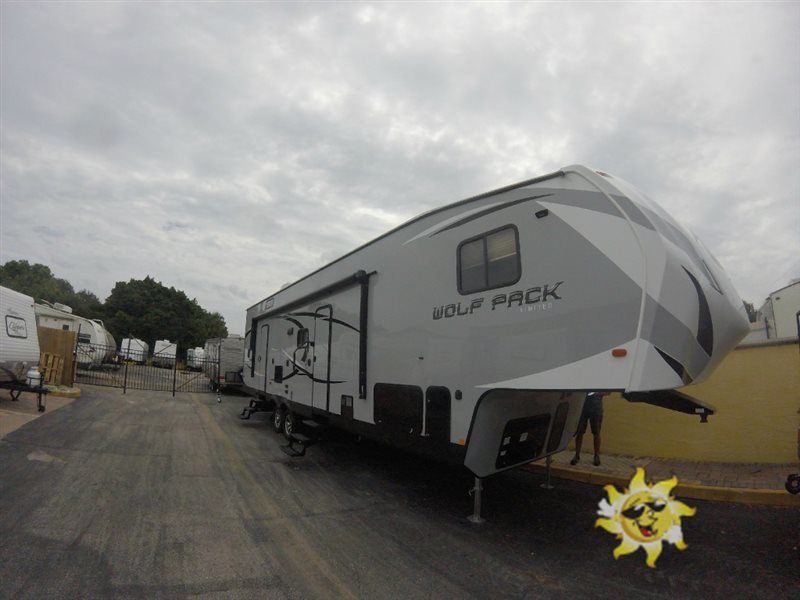 2017 Forest River Rv Cherokee Wolf Pack 315PACK12