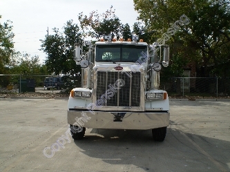 2002 Mitsubishi Fe640  Box Truck - Straight Truck