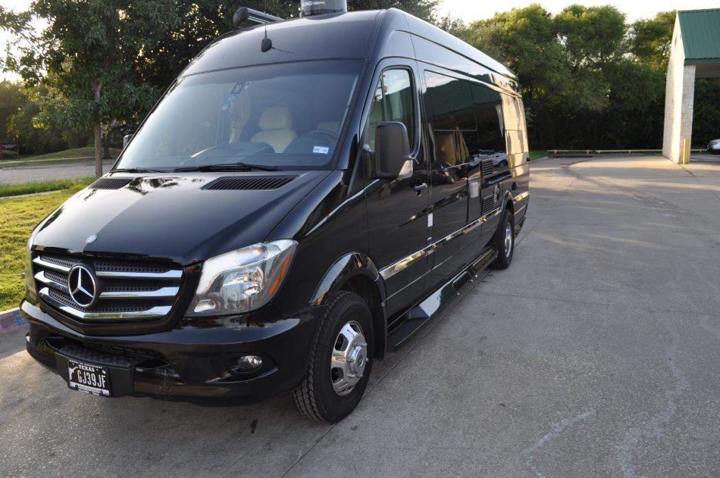 2016 Winnebago ERA 70X