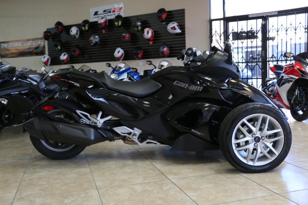 Spider Spyder 3 Wheel Motorcycle / Spyder Motorcycle Can am spyder rt ...