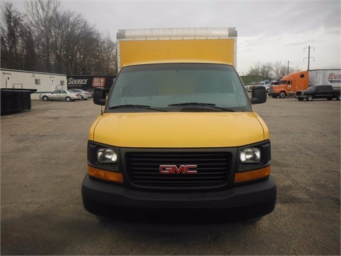 2011 Gmc C3500  Box Truck - Straight Truck