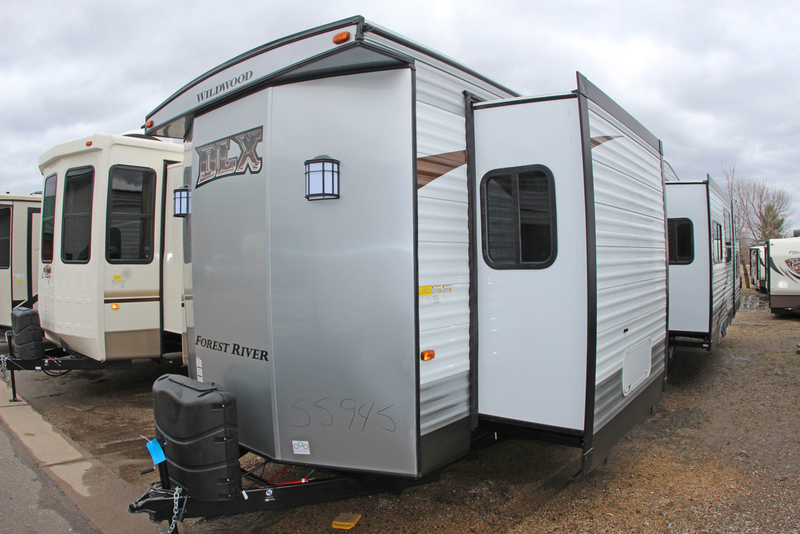 2016 Forest River Wildwood DLX 426-2B
