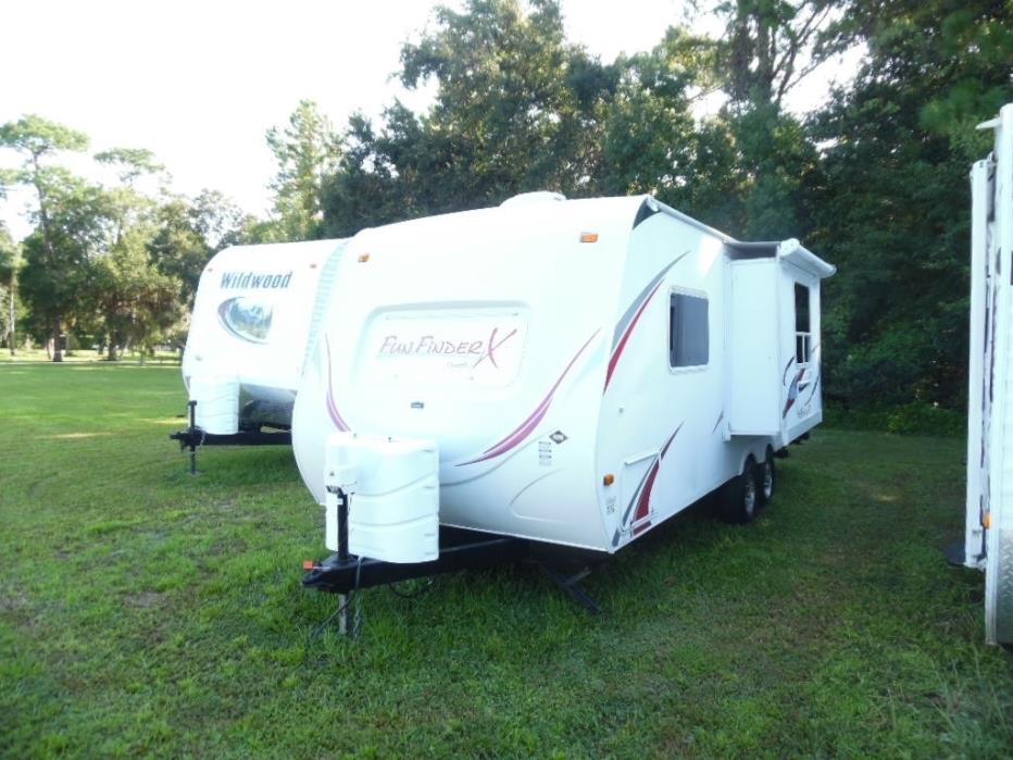 2011 Cruiser Rv FUN FINDER 215WSK FRONT ISLAND QUEEN WIT