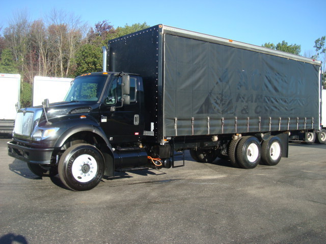 2007 International Workstar 7600  Box Truck - Straight Truck