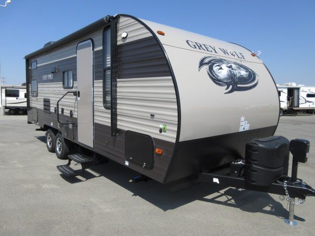 2017 Forest River Cherokee Grey Wolf 22BH Full Size Bunks/