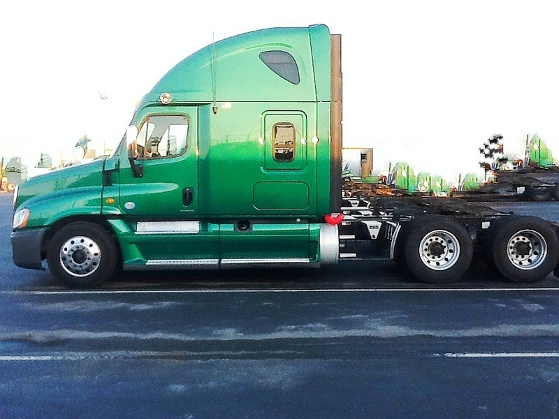 2012 Freightliner Cascadia  Conventional - Sleeper Truck