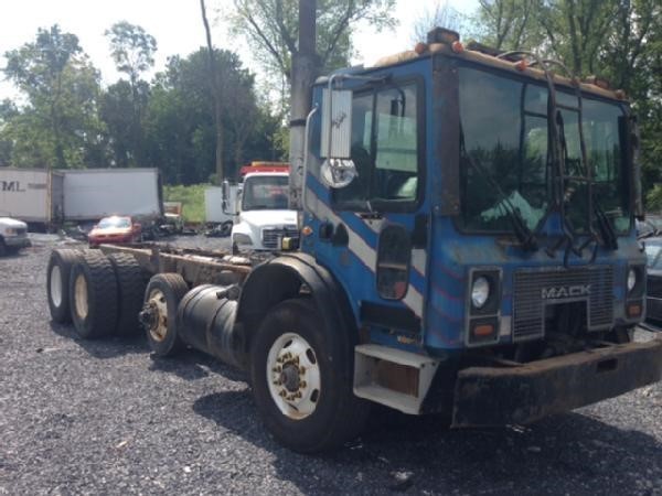 2005 Mack Mr688s  Cab Chassis