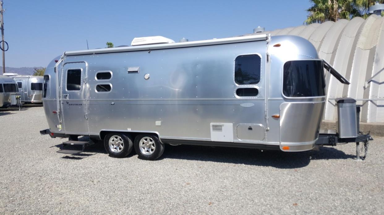 2013 Airstream FLYING CLOUD 25FB TWIN
