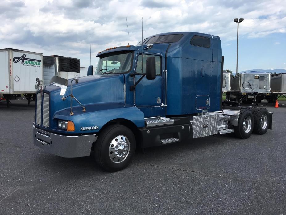 2006 Kenworth T600  Conventional - Day Cab