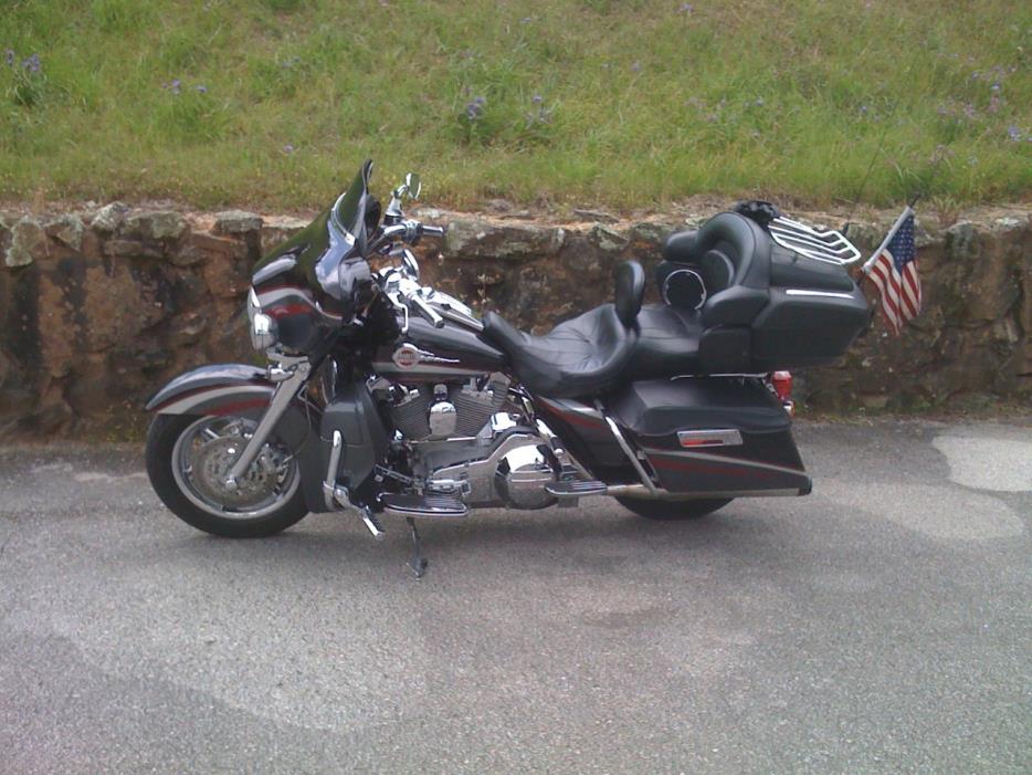 2006 Harley-Davidson CVO LIMITED