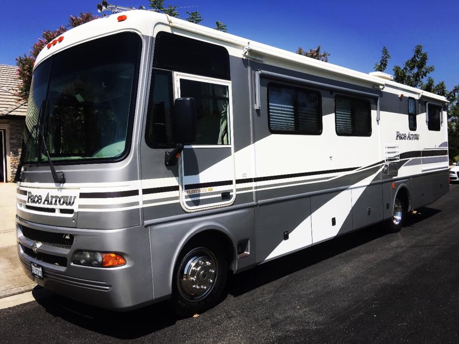 2003 Fleetwood PACE ARROW 36B