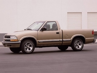 2000 Chevrolet S10  Pickup Truck