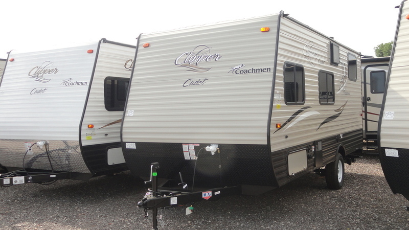 2017 Coachmen Clipper Cadet Ultra-Lite 17CBH