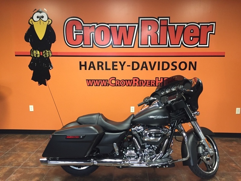2017 Harley-Davidson FLHX - Street Glide