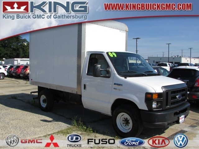 2009 Ford E-350sd  Cab Chassis