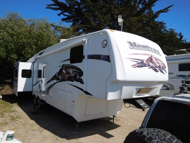 2008 Keystone Montana 3500RL