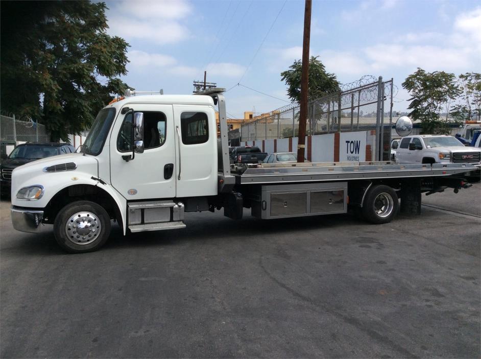 2011 Freightliner Business Class M2 112  Rollback Tow Truck