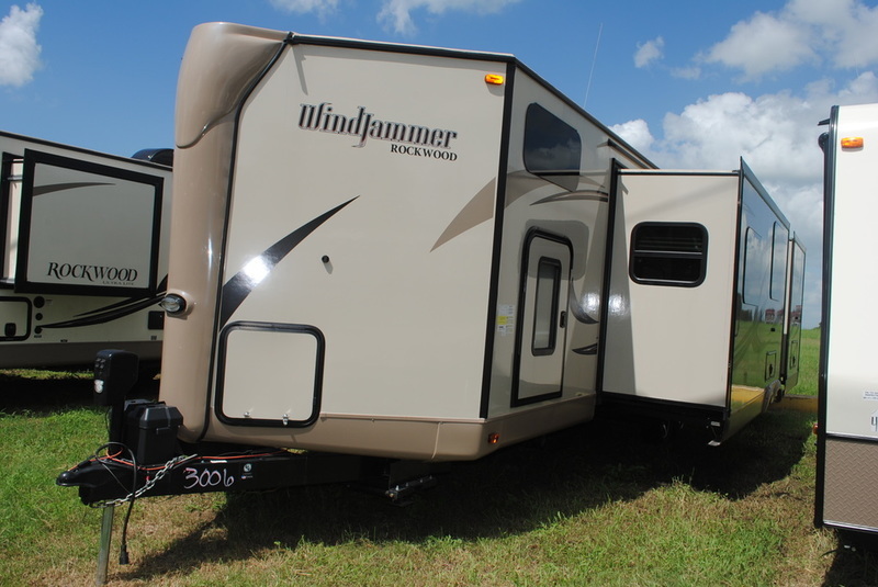 2017 Forest River Rockwood Windjammer 3006WK