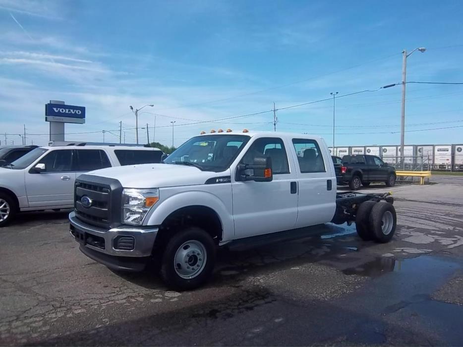 2016 Ford F350 Xl Sd  Cab Chassis