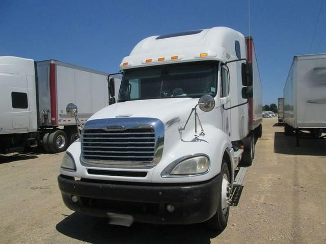 1999 Freightliner Columbia 120  Conventional - Day Cab