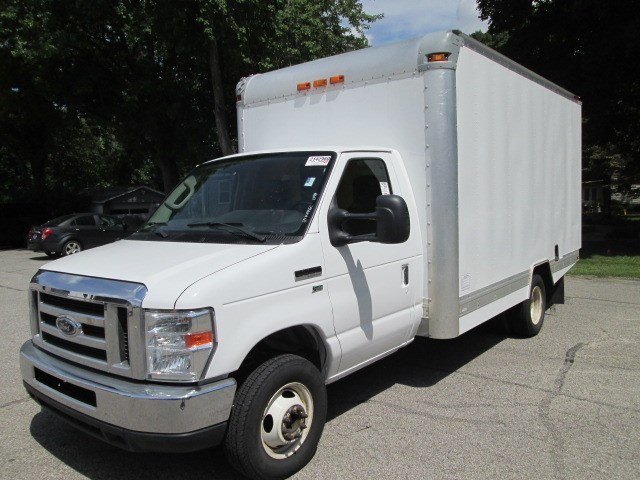 2011 Ford E-350sd  Cab Chassis