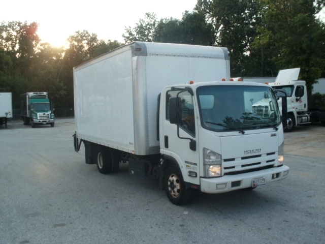 2011 Isuzu Npr  Box Truck - Straight Truck
