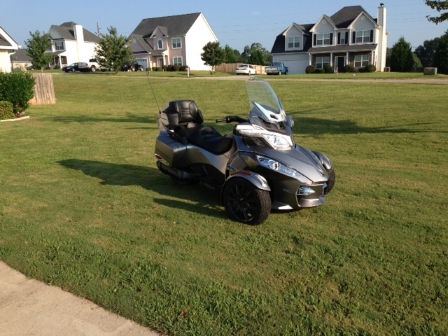 2013 Can-Am 2013 CAN-AM SPYDER RT-S SM5 SILVER