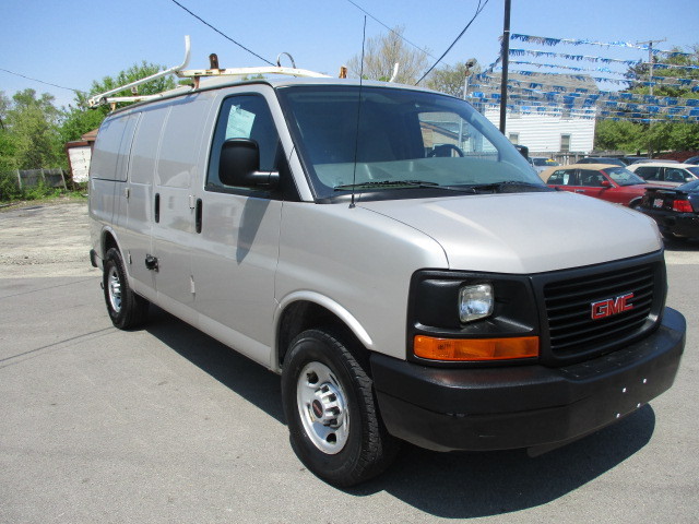2007 Gmc Savana  Cargo Van