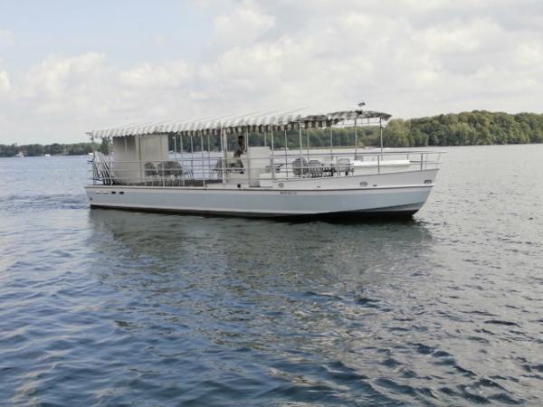 2012 Darling Deck Yacht