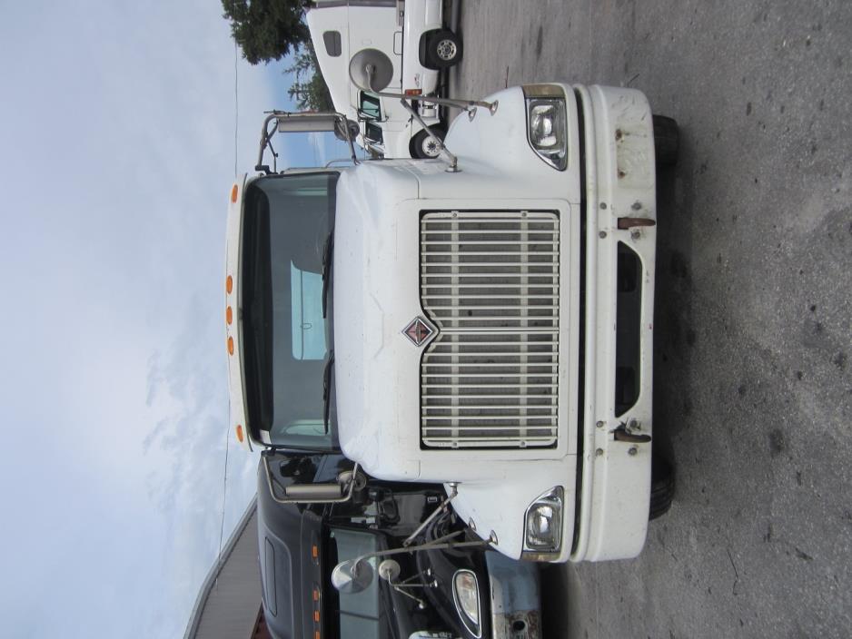 2002 International 9100  Conventional - Day Cab