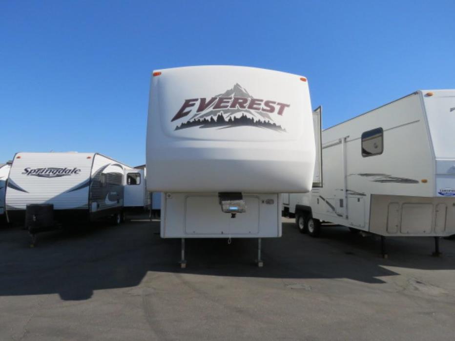 2004 Keystone Everest 323P