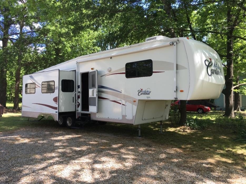 2005 Forest River CARDINAL 33TS