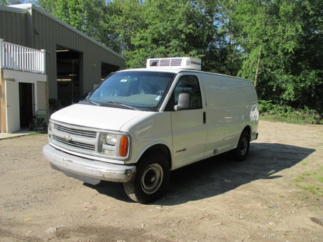 2001 Chevrolet Express  Pickup Truck