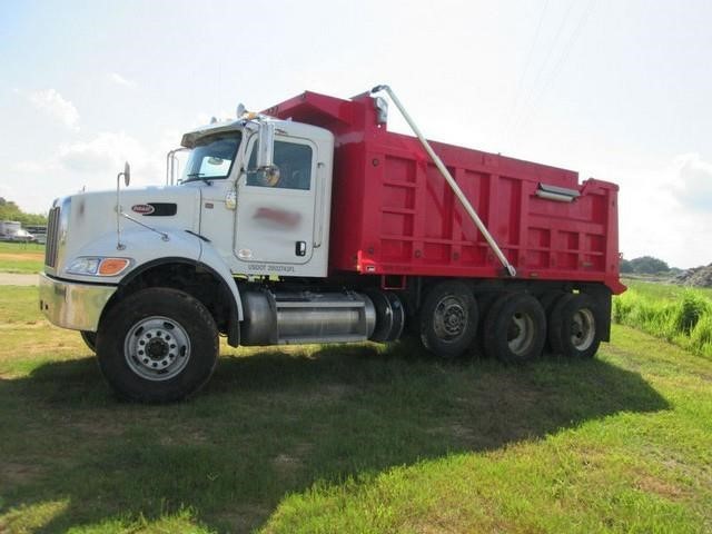2016 Peterbilt 348  Dump Truck