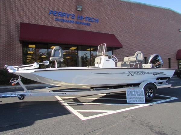 2016 Xpress H20 Bay Boat