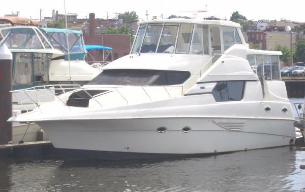 2001 Silverton 453 Motor Yacht