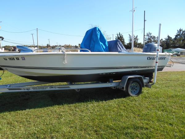 2008 Clearwater 1900 BAY