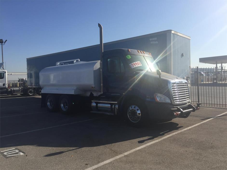 2011 Freightliner Cascadia 113  Water Truck