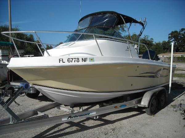 2004 Angler 204WA