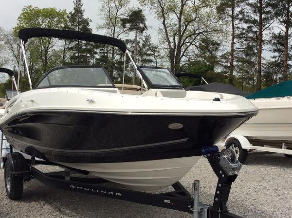 2016 Bayliner VR5 Bowrider