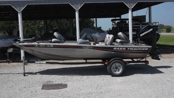 2010 Tracker Pro Team 170 TX